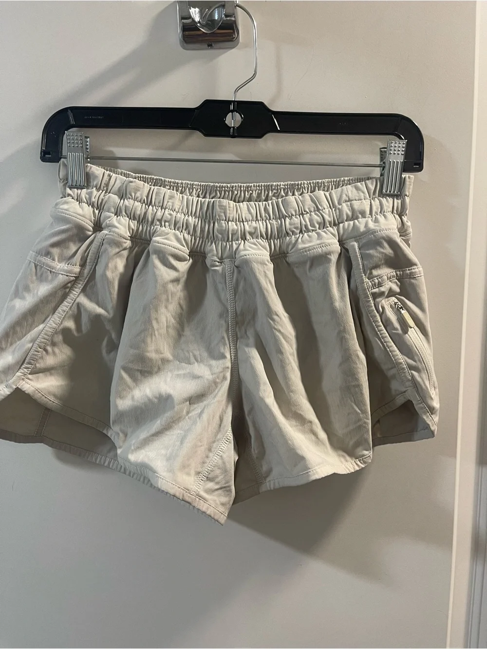 lululemon Flawed athletica Men’s Light Athletic Shorts
